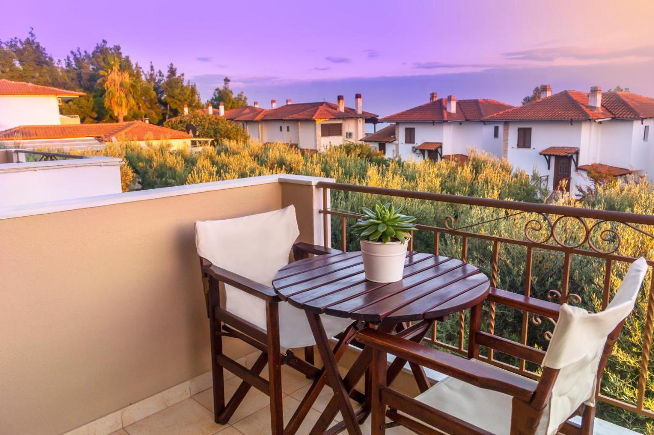 Evripidis Hotel Afytos Bagian luar foto