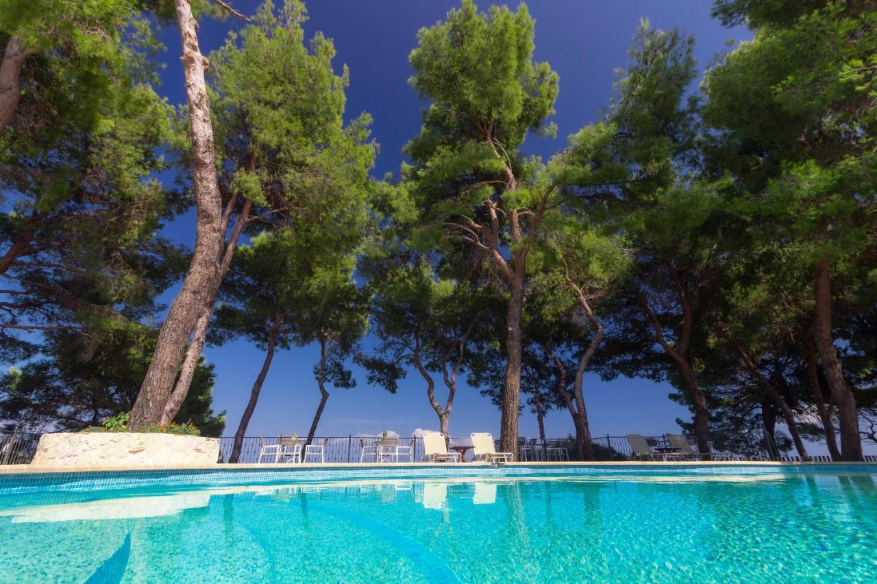 Evripidis Hotel Afytos Bagian luar foto